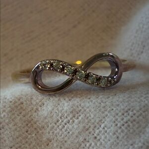 Elegant Infinity Ring with Crystals